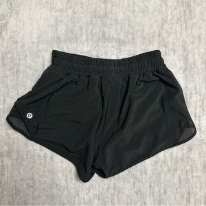 Lululemon Hotty Hot LR 2.5" Shorts